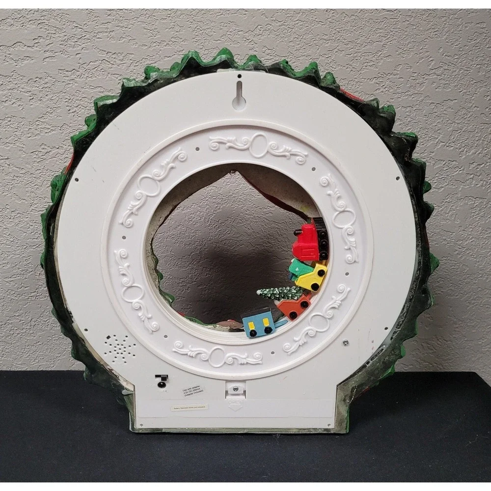 FG Square Animated Christmas Village Accessory - Christmas Wreath
